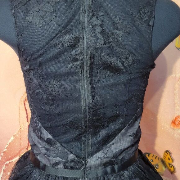 KATHARINE KIDD LACE MIDI DRESS - Picture 10 of 15